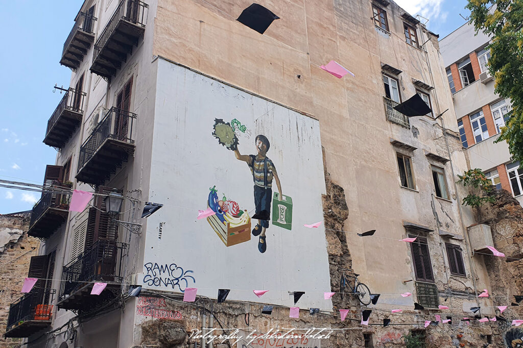 Street Art and Graffitti in Palermo Italia Photo by Sebastian Motsch