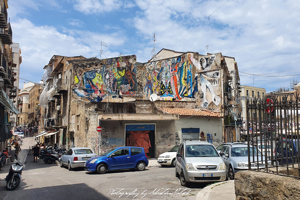 Street Art and Graffitti in Palermo Italia Photo by Sebastian Motsch