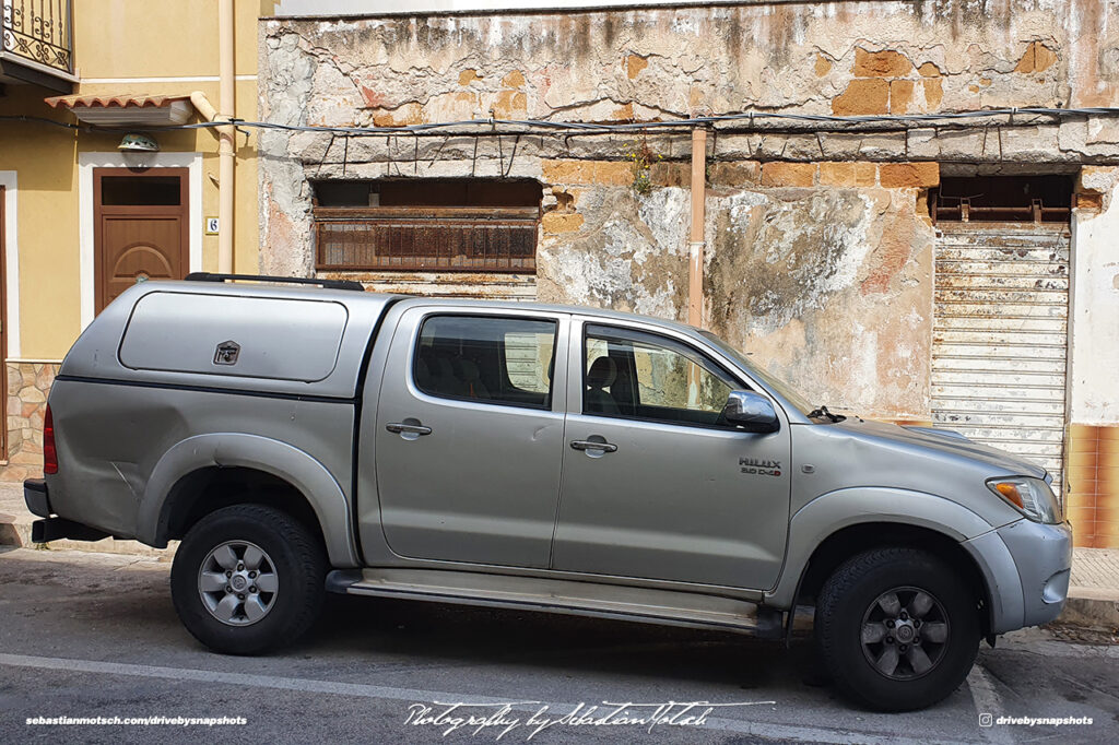 Toyota Hilux Double Cab in Palermo Italia Drive-by Snapshot by Sebastian Motsch
