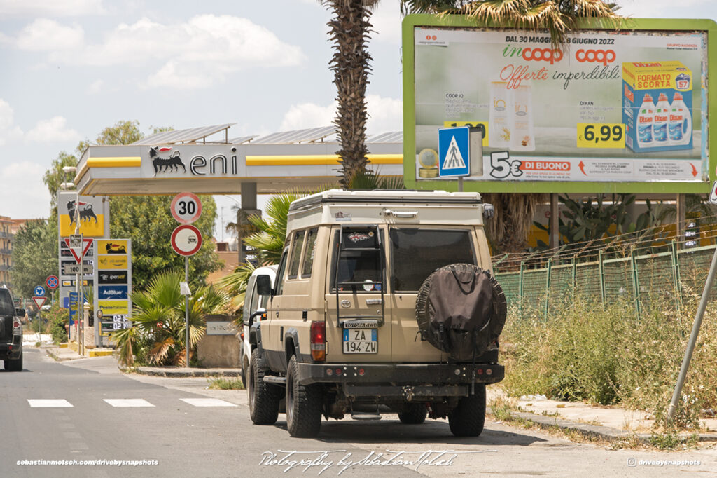 Toyota LandCruiser J70 Sicilia Italia Drive-by Snapshots by Sebastian Motsch