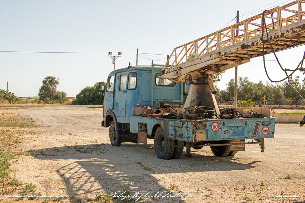 OM Lupetto Gru Sicilia Italia Drive-by Snapshots by Sebastian Motsch