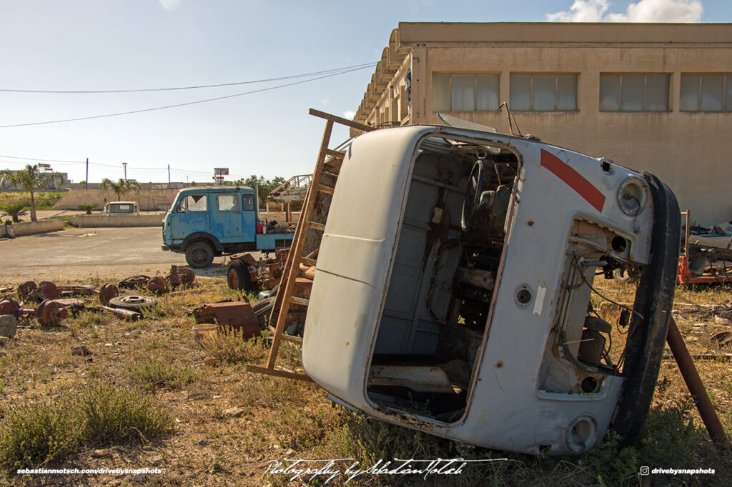 OM Lupetto Sicilia Italia Drive-by Snapshots by Sebastian Motsch