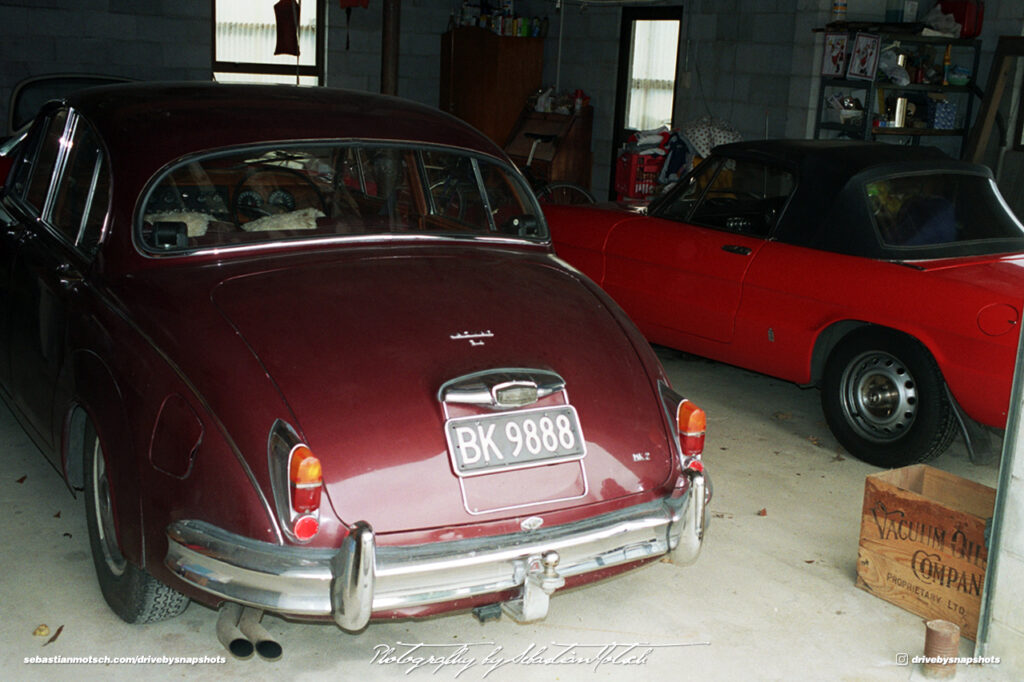 Jaguar Mk2 and Alfa Romeo Spider in New Zealand Drive-by Snapshots by Sebastian Motsch