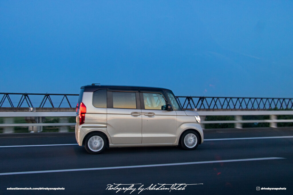Kei Van in Tokyo Japan Drive-by Snapshots by Sebastian Motsch