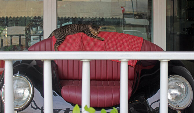 Auto Vintage Cafe Bangkok Thailand Photography by Sebastian Motsch