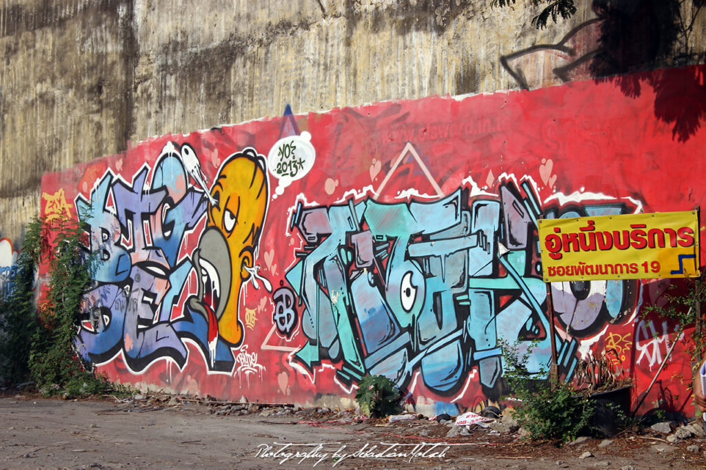 Homer Simpson Graffitti in Bangkok Thailand Photography by Sebastian Motsch