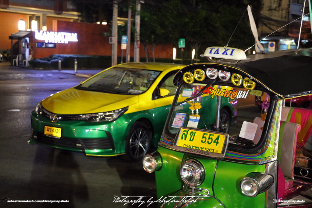Tuk-tuk and Corolla Taxi Bangkok Drive-by Snapshots by Sebastian Motsch 01