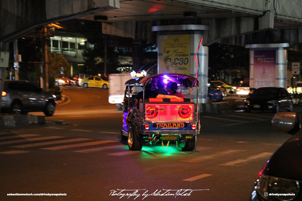 Tuk-tuk in Bangkok Drive-by Snapshots by Sebastian Motsch