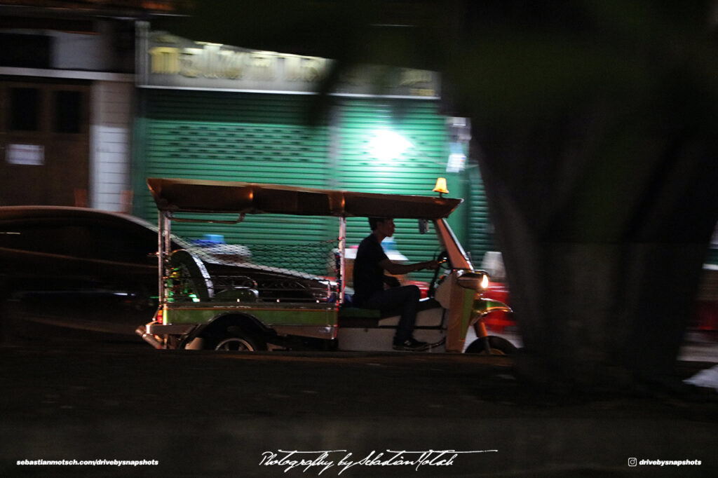Tuk-tuk in Bangkok Drive-by Snapshots by Sebastian Motsch