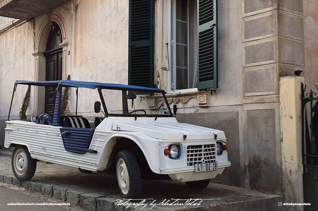 Citroen Méhari Corsica Drive-by Snapshots by Sebastian Motsch