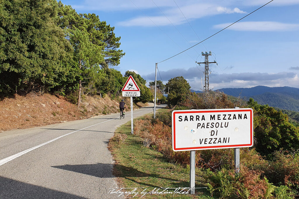Corsica Col Erbajo Mountain Bike Tour Photo by Sebastian Motsch