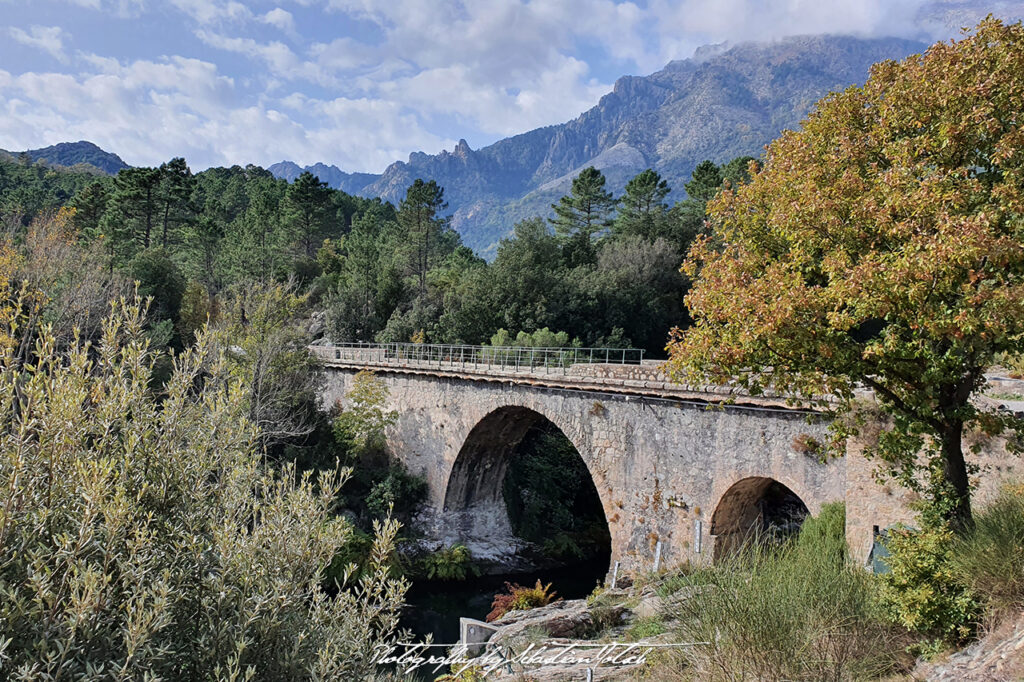 Corsica Venaco Bridge Mountain View Photo by Sebastian Motsch