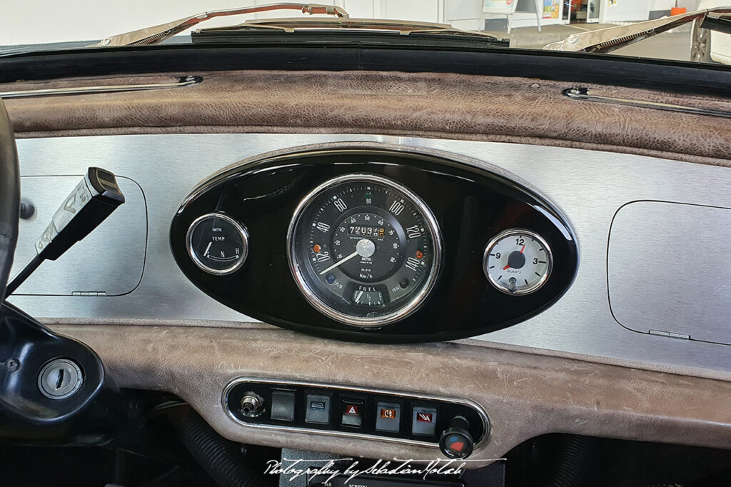 Austin Mini Steffi Photography by Sebastian Motsch