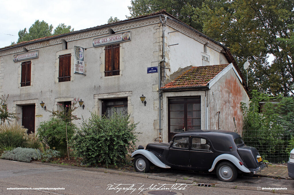 Citroen Traction Avant France Castets Drive-by Snapshots by Sebastian Motsch