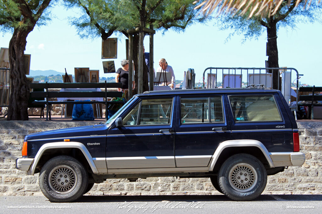 Jeep Cherokee XJ France St-Jean-de-Luz Drive-by Snapshots by Sebastian Motsch