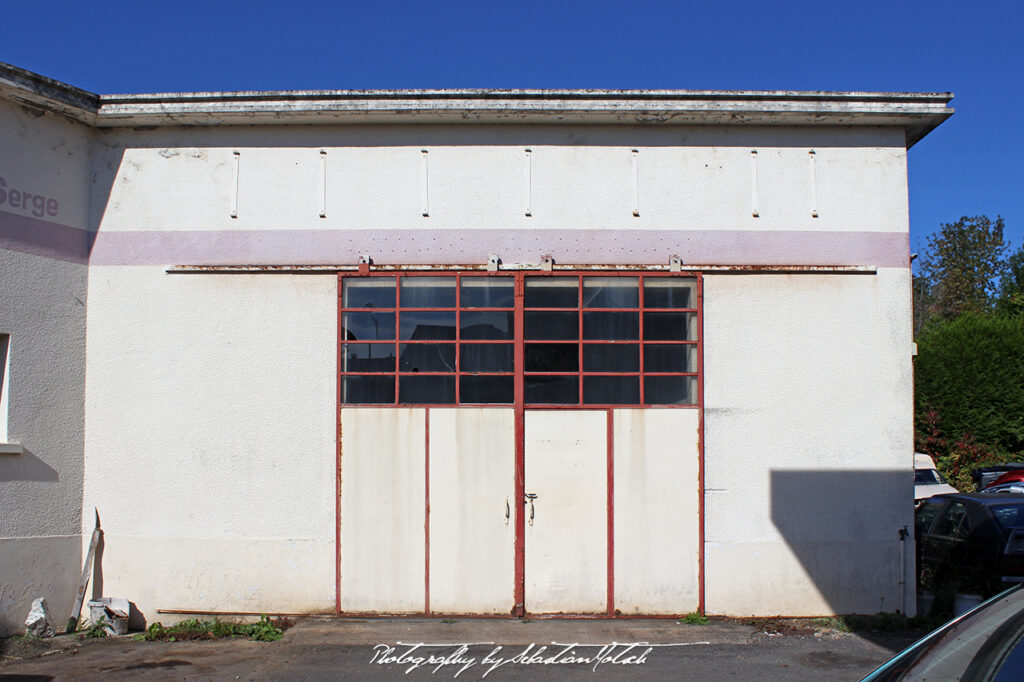 Modern Garage Chalus France Drive-by Snapshots by Sebastian Motsch
