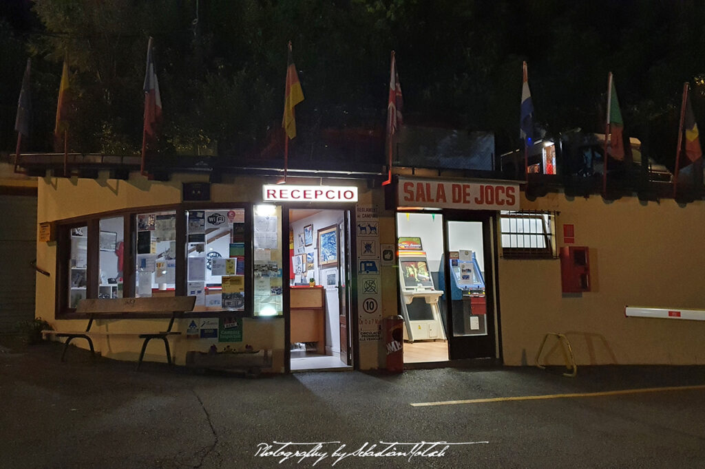 2021-09-28 Andorra La Vella Camping Reception Photography by Sebastian Motsch