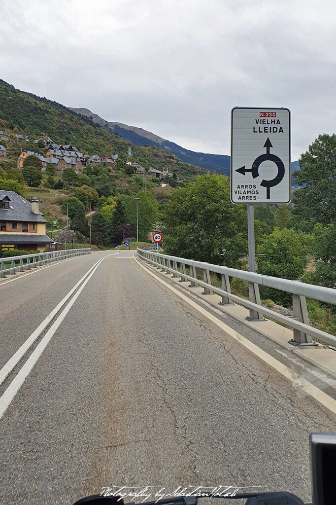 2021-09-28 Spain Salardu Road Photography by Sebastian Motsch