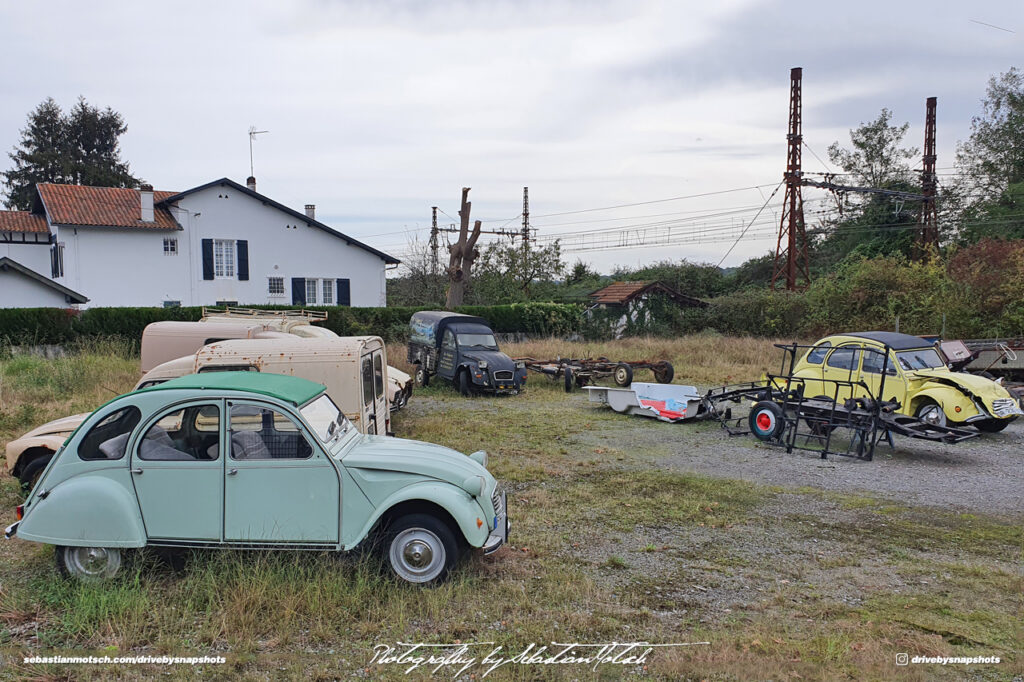 Citroen Méhari Béarn 64 D871 France Drive-by Snapshots by Sebastian Motsch