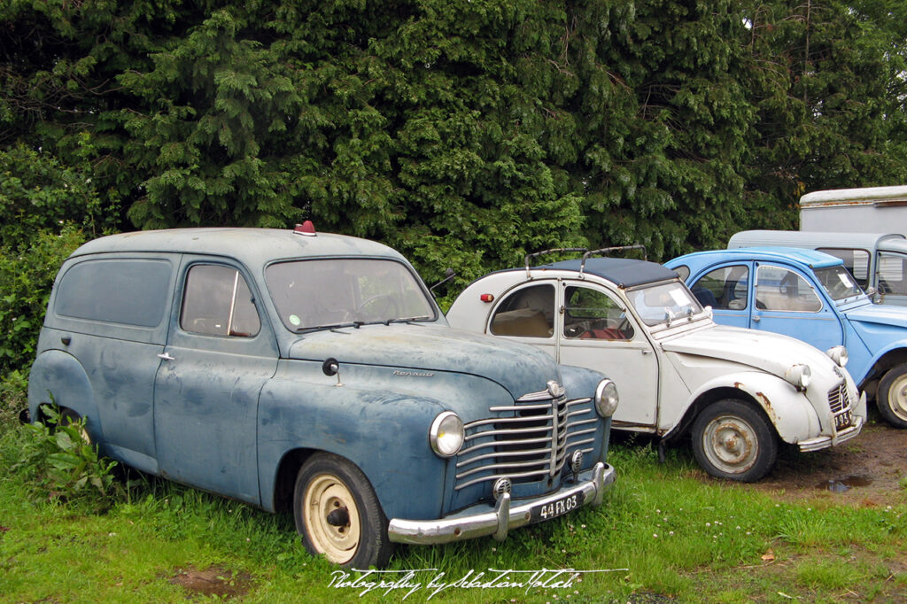 Goldies Boutique 2007 Renault Colorale Van Drive-by Snapshots by Sebastian Motsch