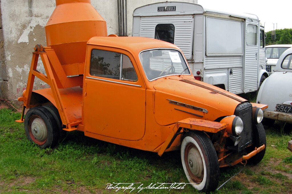Goldies Boutique 2007 Simca Cement Mixer Drive-by Snapshots by Sebastian Motsch
