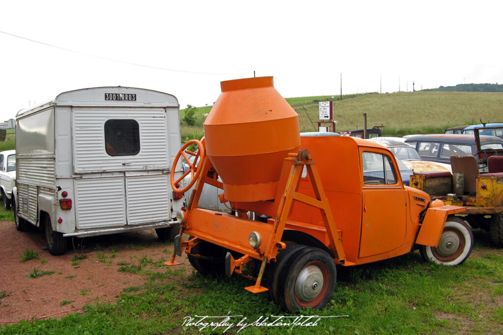 Goldies Boutique 2007 Simca Cement Mixer rear Drive-by Snapshots by Sebastian Motsch