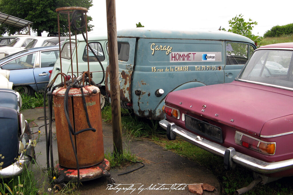 Goldies Boutique 2007 Simca Drive-by Snapshots by Sebastian Motsch