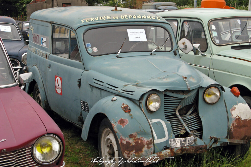 Goldies Boutique 2007 Simca Van Drive-by Snapshots by Sebastian Motsch