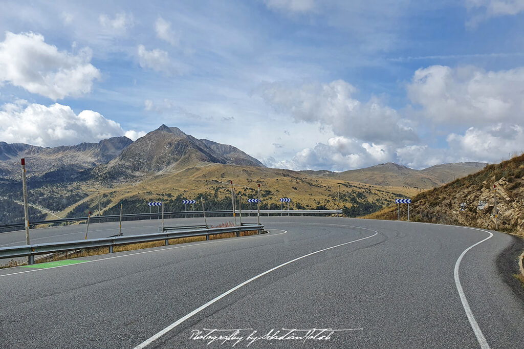2021-09-29 Andorra Port de l Envalira Hairpin Curve Photography by Sebastian Motsch