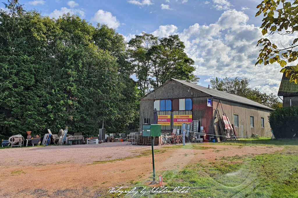 2021-10-02 France Goldies Boutique La Verniere Photography by Sebastian Motsch