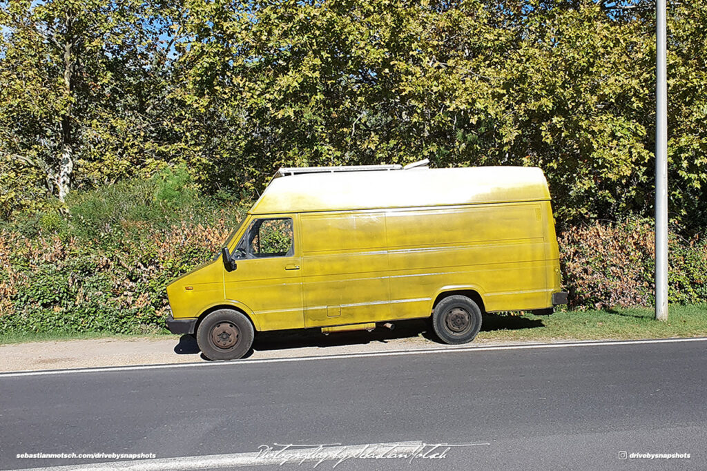 IVECO Daily L2H2 France Drive-by Snapshots by Sebastian Motsch